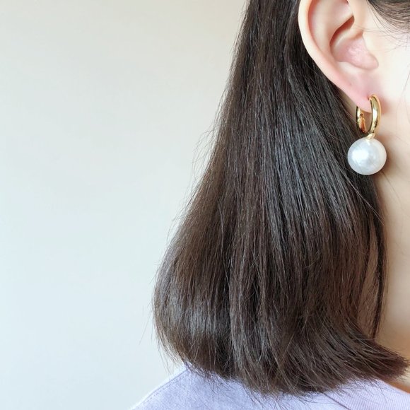 Gold Hoops Pearl Earrings - Picture 4 of 7